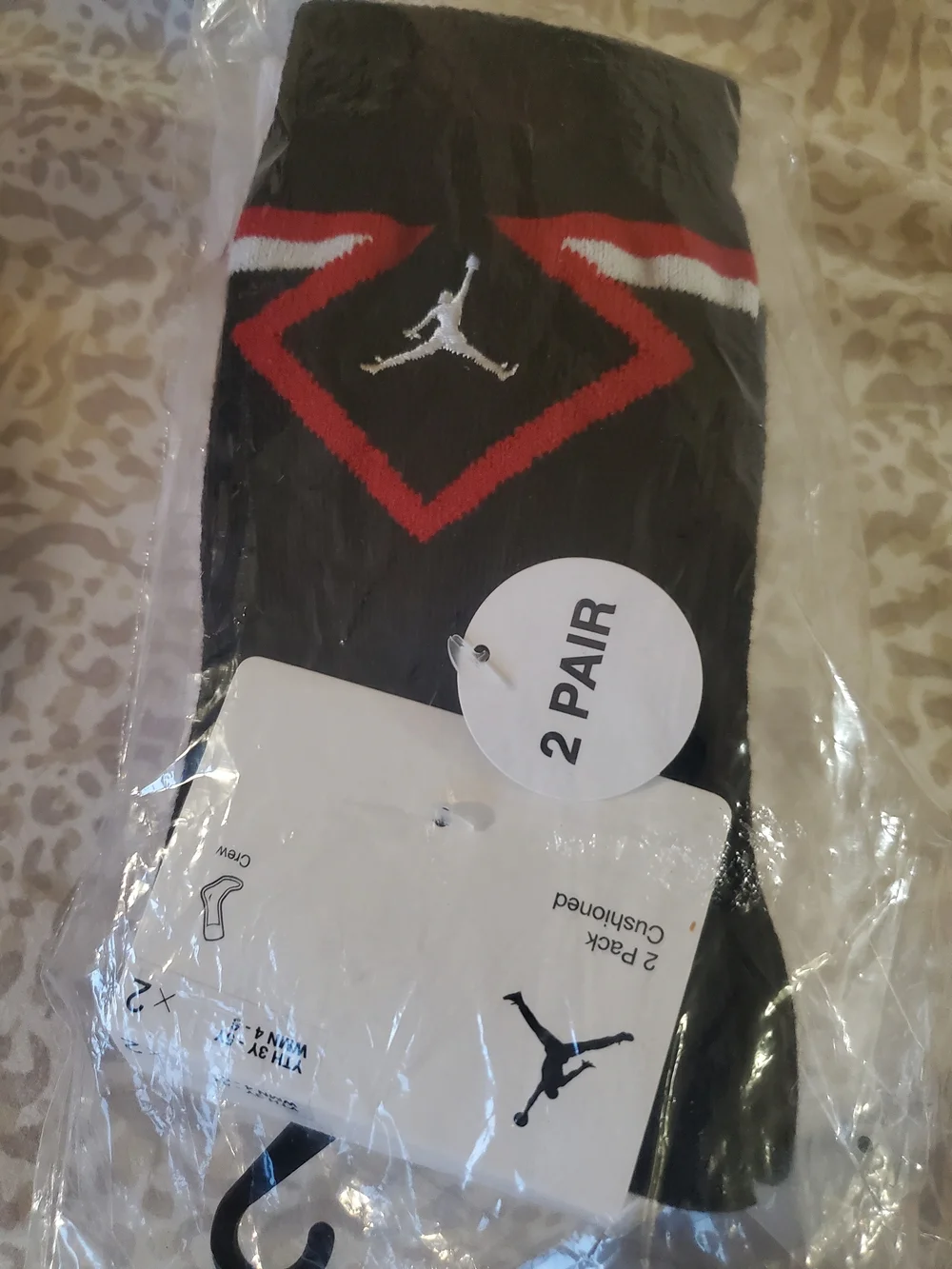 Jordan Big Kids Diamond Logo High Crew Socks, Set of 2 Black/ White Size 7-9